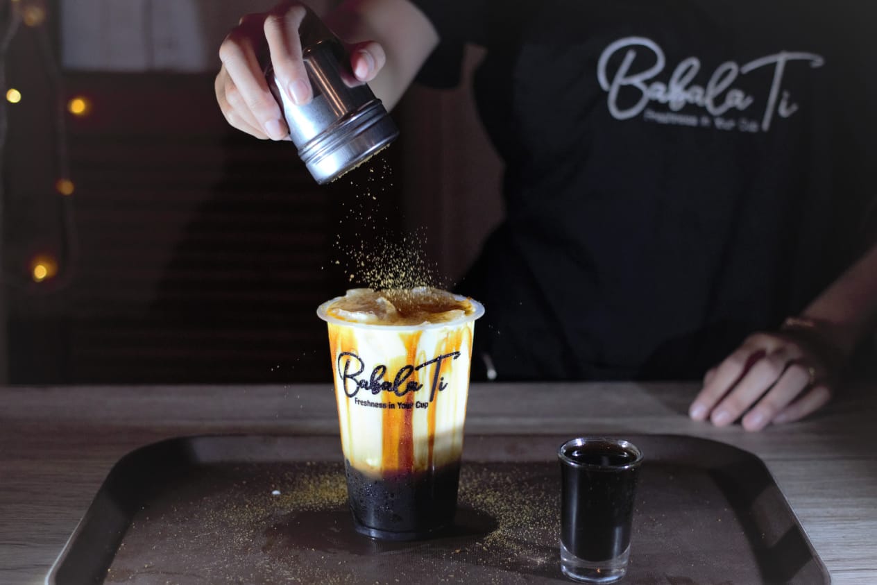 Milk Brown Sugar dengan Salted Caramel (Large) Babalati