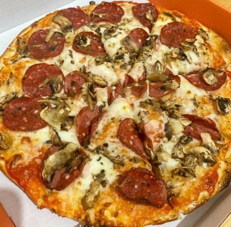 Pepperoni Pizza Medium